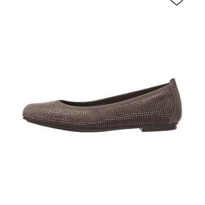 Vionic  SPARK WILLOW FLAT size 8.5